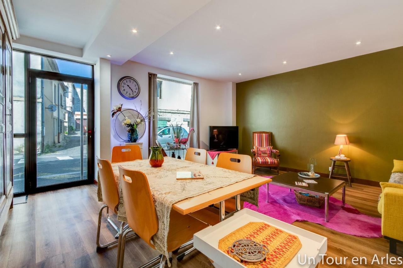 Apartament Un Tour En Arles Zewnętrze zdjęcie