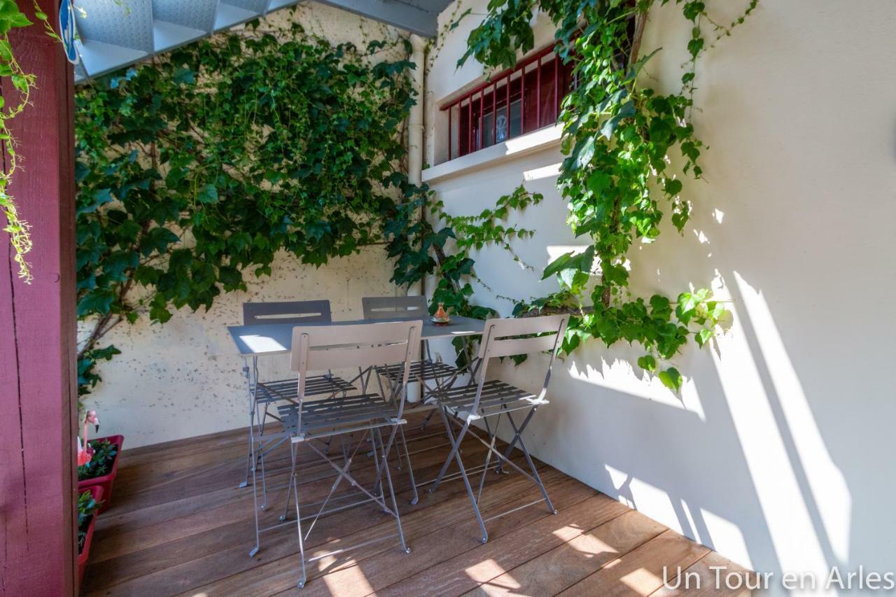 Apartament Un Tour En Arles Zewnętrze zdjęcie